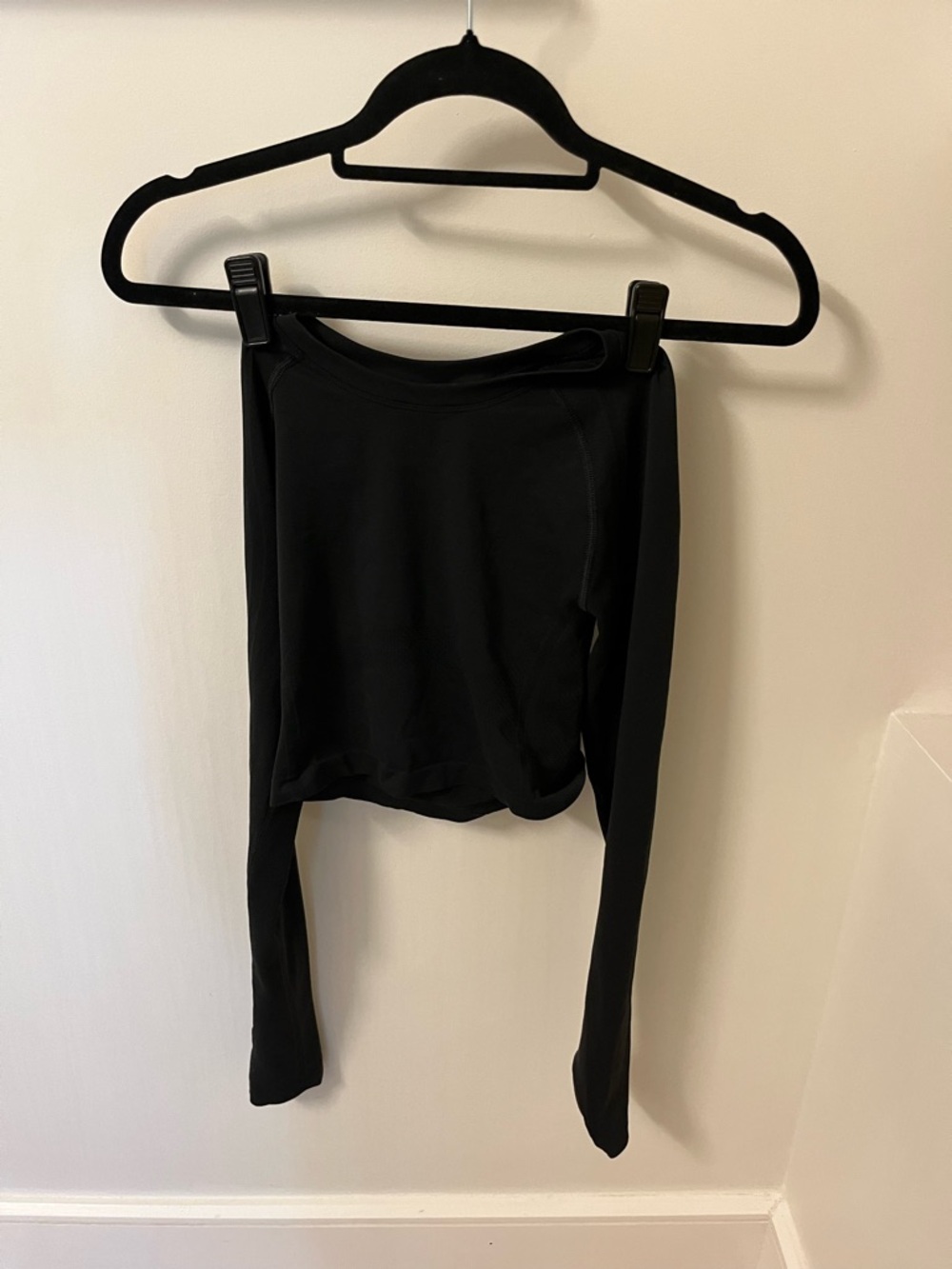 Athleta Black Long-Sleeve Women's Top